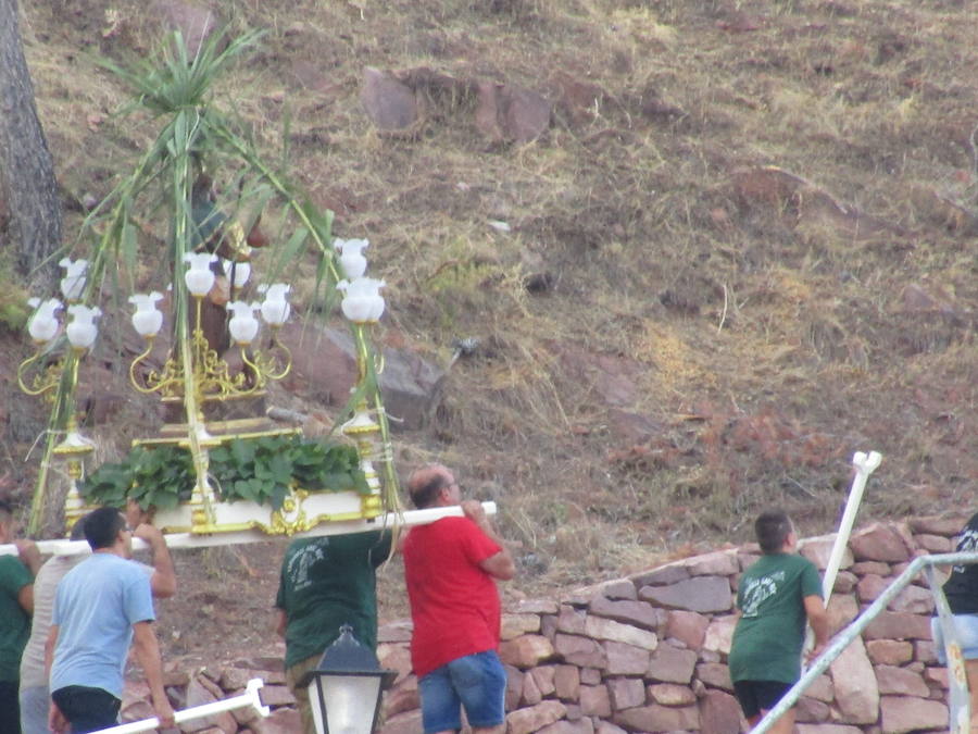 Fotos de la bajada de Sant Roc en Serra