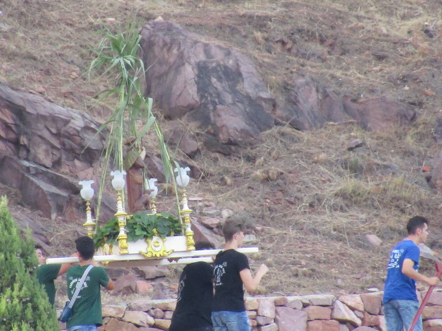 Fotos de la bajada de Sant Roc en Serra