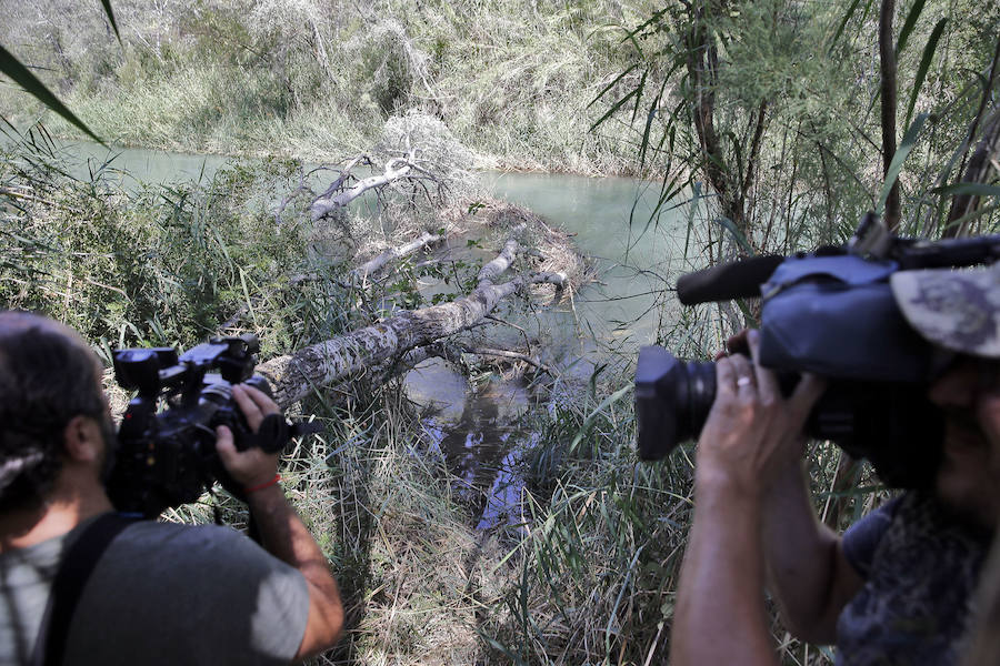 Fotos del rescate del cuerpo del menor en el río Cabriel