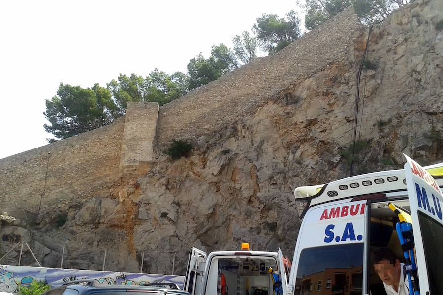 Una mujer y su bebé de 8 meses se precipitan desde lo alto del castillo de Dénia