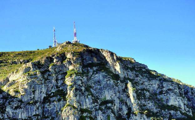 Cima del monte Mondúver.