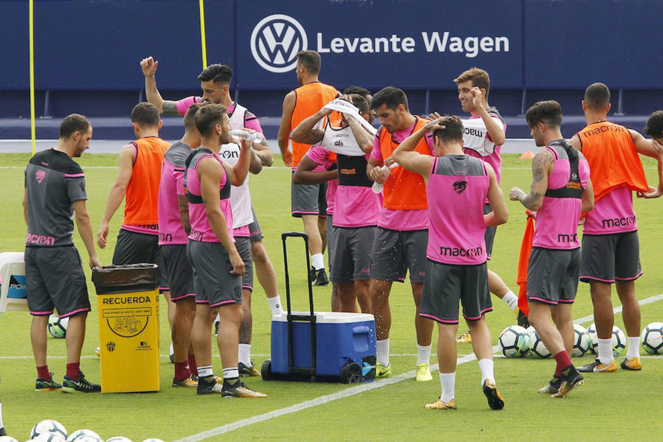 Fotos del entrenamiento del Levante UD