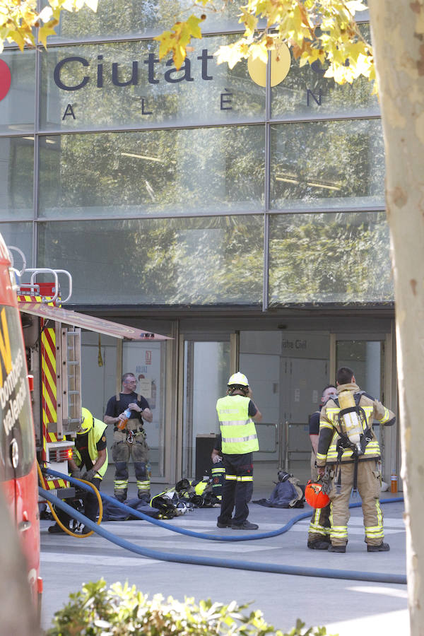 Fotos del incendio de la Ciudad de la Justicia