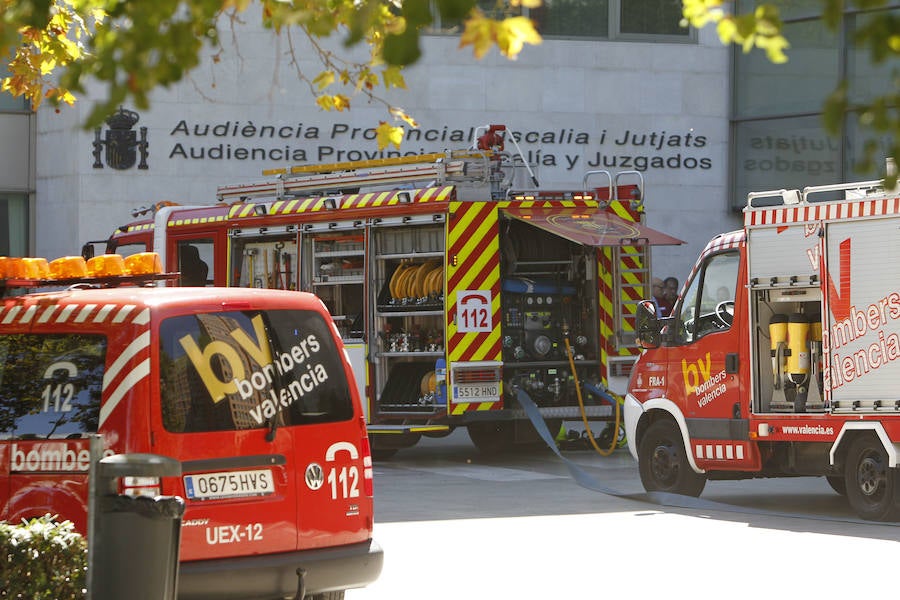 Fotos del incendio de la Ciudad de la Justicia