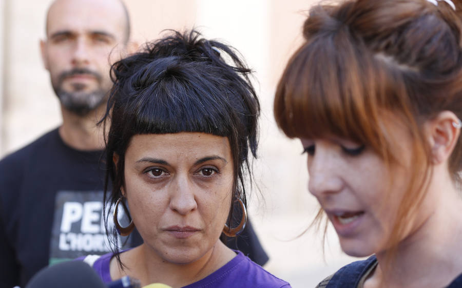 Fotos del acto de la CUP en la Plaza de la Virgen