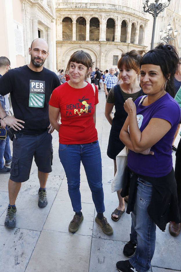 Fotos del acto de la CUP en la Plaza de la Virgen