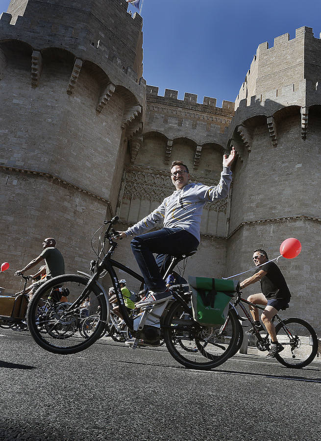 Fotos del día de la bicicleta en Valencia