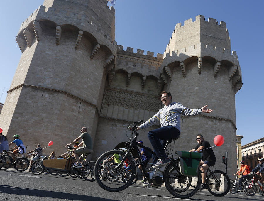 Fotos del día de la bicicleta en Valencia