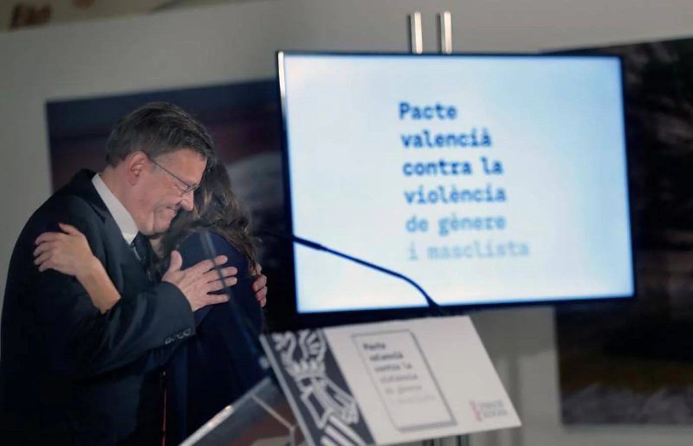 Fotos de la firma del Pacto contra la Violencia de Género en la Comunitat Valenciana