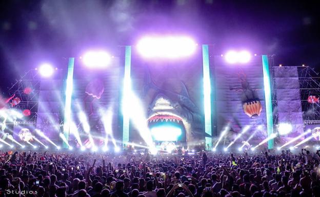 Escenario del Medusa Sunbeach Festival en 2015.