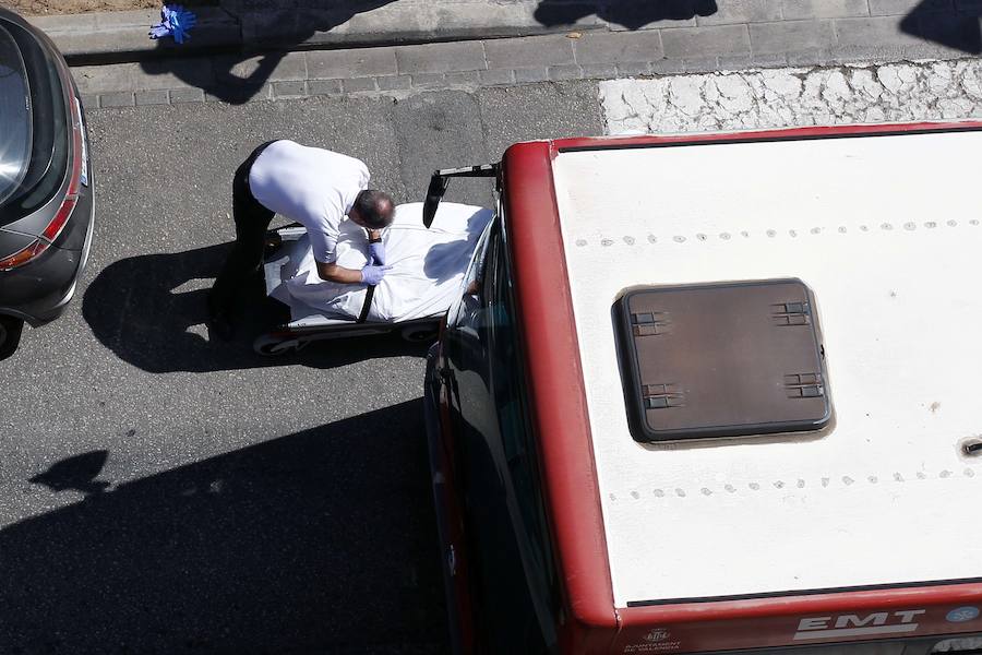 El accidente se produjo a las 12.05 horas en la calle del Parque de Nazaret.