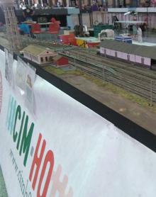 Imagen secundaria 2 - Los trenes en miniatura llegan a Valencia