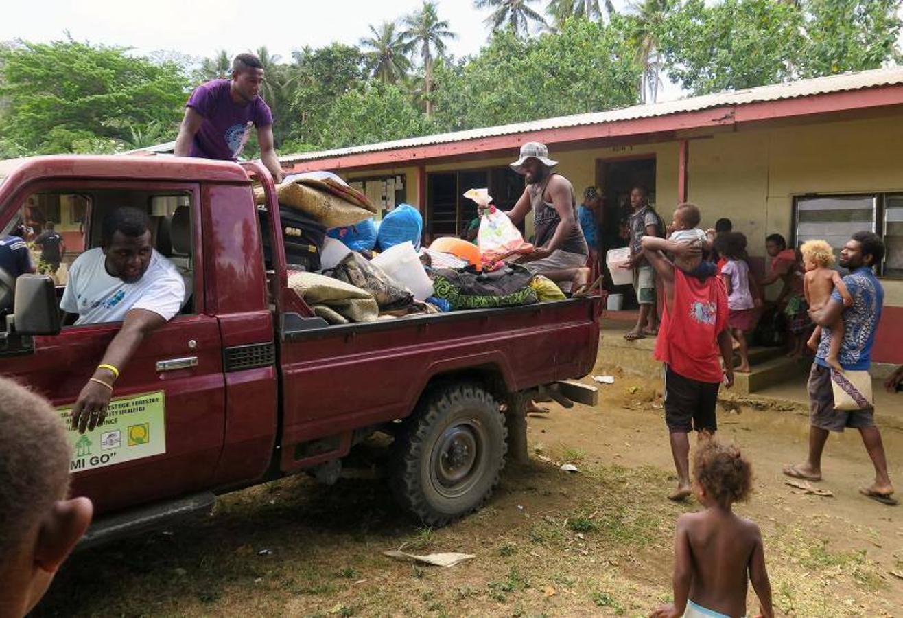 Fotos de la evacuación en Vanuatu por la erupción del volcán Manaro Voui