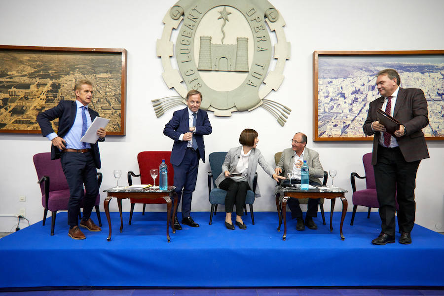 Fotos de la mesa de expertos: encuentros LP-Sabadell celebrada en Gandia