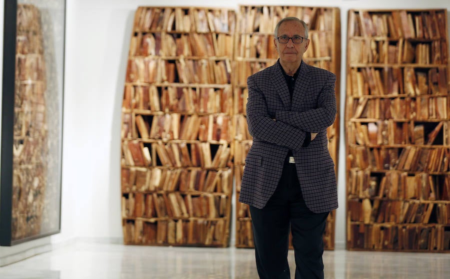 La muestra 'Valdés. Una visión personal' reúne 150 obras, algunas inéditas, desde los años 80 hasta la actualidad, que incluyen piezas inspiradas en Matisse, Picasso y Velázquez.