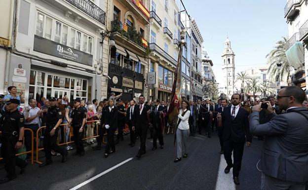 Un momento de la procesión cívica.