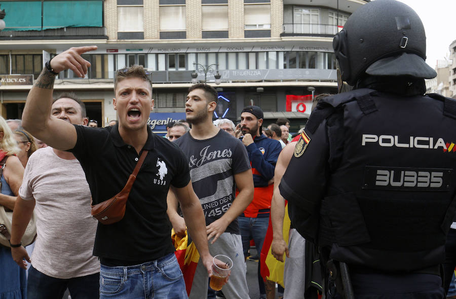 Fotos de las agresiones durante la manifestación del 9 d&#039;Octubre