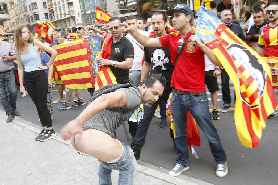 Fotos de las agresiones durante la manifestación del 9 d&#039;Octubre