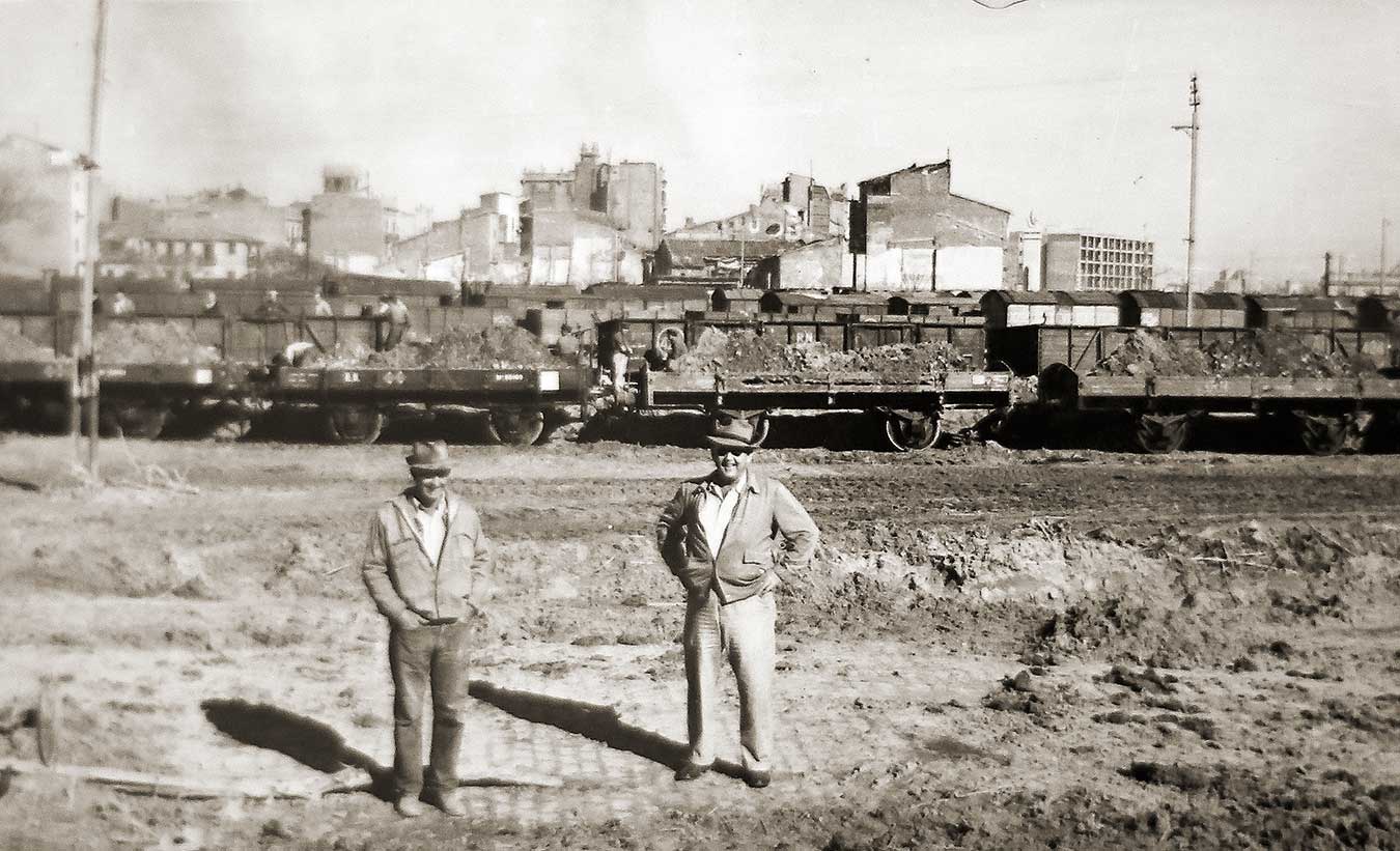 Fotos de la actuación militar en Valencia tras la riada de 1957