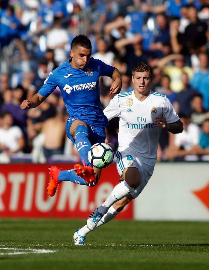 El Real Madrid visita el Coliseum Alfonso Pérez con el objetivo de conseguir una nueva victoria. El cuadro de Zidane suma doce triunfos consecutivos en Liga a domicilio. Una racha que busca frenar el Getafe para conseguir su tercera victoria en su regreso a la máxima categoría.