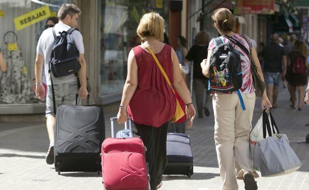 Turistas en el centro de Valencia.