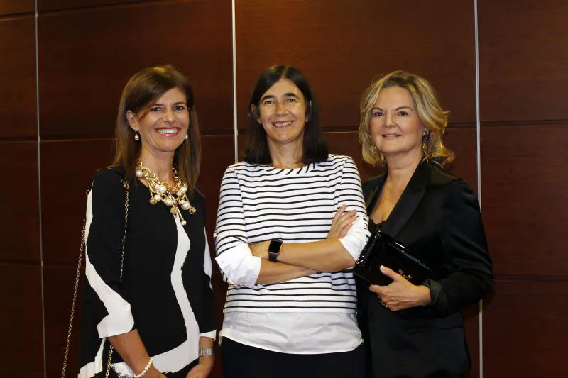 La asociación distingue a Adela Cortina, María Blasco y Nuria Oliver