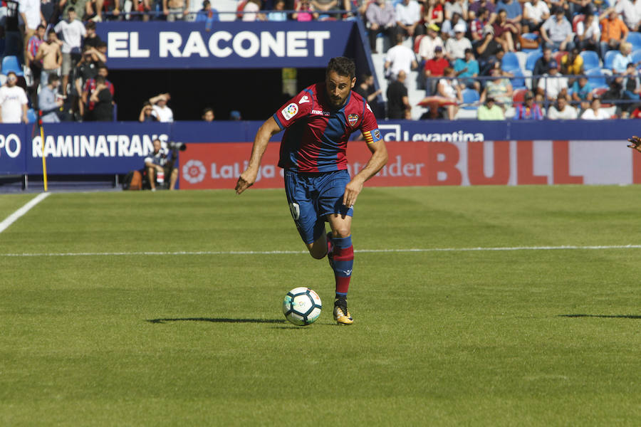 Estas son las imágenes del encuentro entre el Levante UD y el Getafe en el Ciutat de València, correspondiente a la novena jornada de Liga