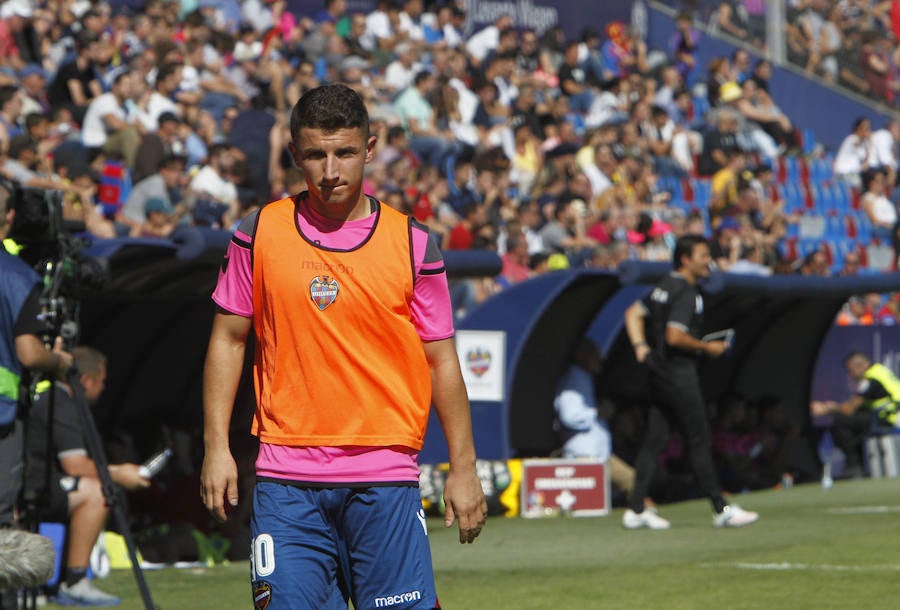 Estas son las imágenes del encuentro entre el Levante UD y el Getafe en el Ciutat de València, correspondiente a la novena jornada de Liga