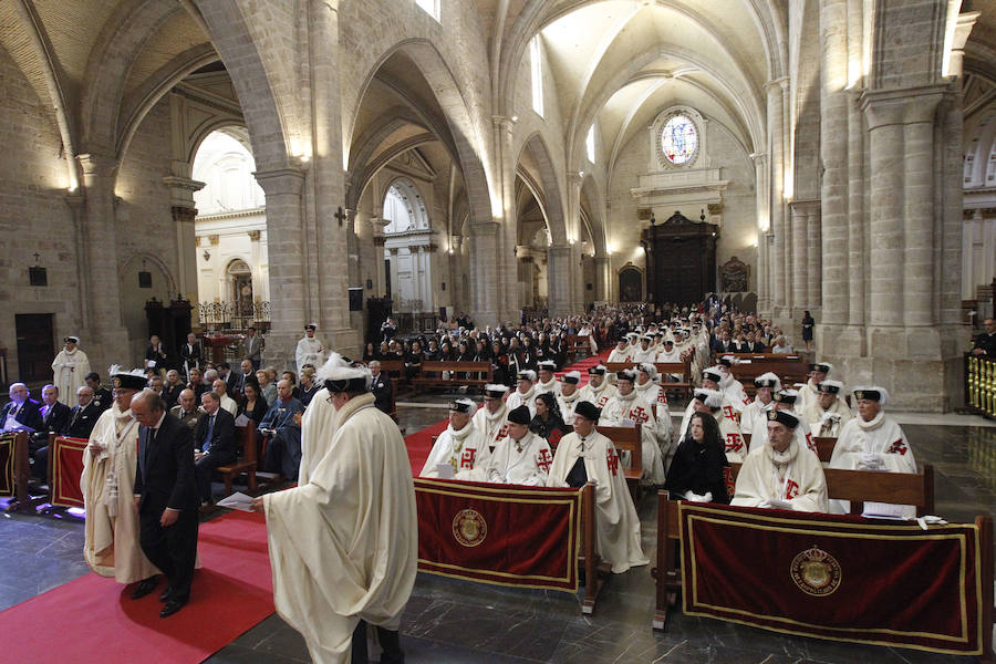 Fotos del acto de Investidura de nuevos Caballeros y Damas de la Orden del Santo Sepulcro en la Catedral de Valencia