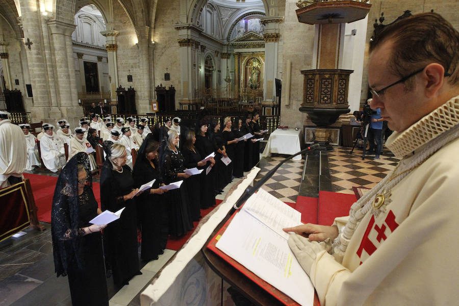 Fotos del acto de Investidura de nuevos Caballeros y Damas de la Orden del Santo Sepulcro en la Catedral de Valencia