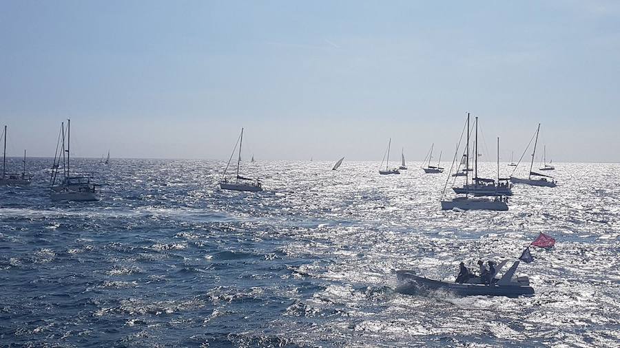 80.000 personas presencian los intantes previos al inicio de la vuelta a mundo de vela