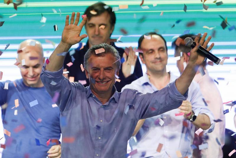 Mauricio Macri logra una victoria aplastante en las Elecciones de Argentina.