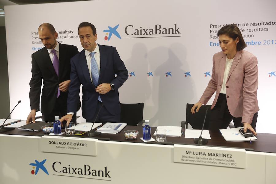 Fotos de la presentación de resultados de Caixabank en Valencia