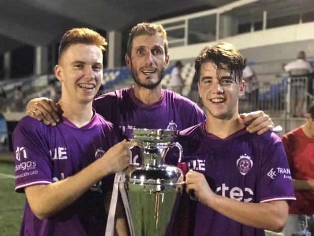 Andrei, autor de uno de los goles, junto a Raúl Muñoz y Cristian. 