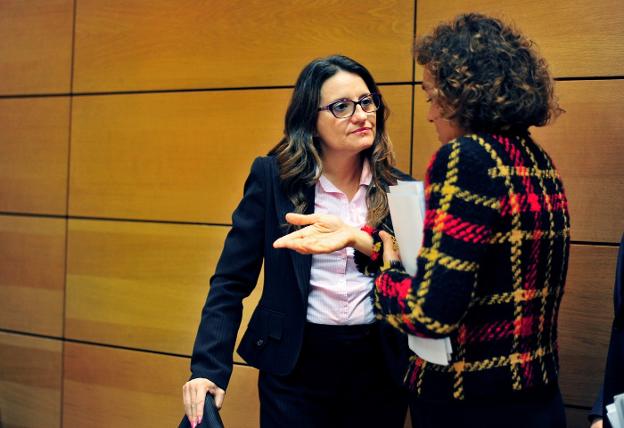 Oltra, con la ministra de Sanidad, durante una reunión la semana pasada en Madrid. 