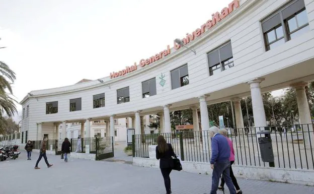 El General de Valencia, primer hospital en realizar una cirugía de próstata con anestesia local