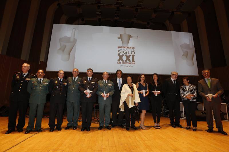 El Valencia CF y el Levante UD femeninos, Guardia Civil y Policía Nacional, Adela Cortina, la Estación del Norte, Miguel Falomir y Manuel Borja-Villel, premiados por LAS PROVINCIAS