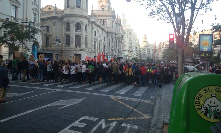 200 entidades convocan una marcha contra las agresiones que se produjeron en la marcha del 9 d'Octubre