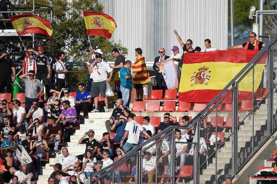 El Real Madrid visita Montilivi por primera vez en su historia ante un Girona que quiere hacerse fuerte en casa. Los blancos, quieren continuar con su buena racha a domicilio, en un duelo marcado por la tensión política.