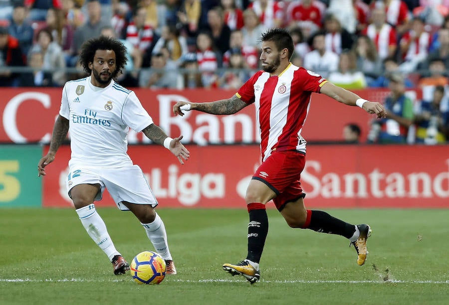 El Real Madrid visita Montilivi por primera vez en su historia ante un Girona que quiere hacerse fuerte en casa. Los blancos, quieren continuar con su buena racha a domicilio, en un duelo marcado por la tensión política.