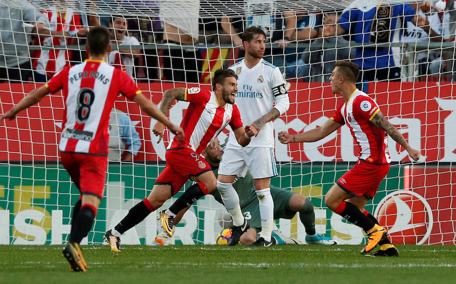 El Real Madrid visita Montilivi por primera vez en su historia ante un Girona que quiere hacerse fuerte en casa. Los blancos, quieren continuar con su buena racha a domicilio, en un duelo marcado por la tensión política.