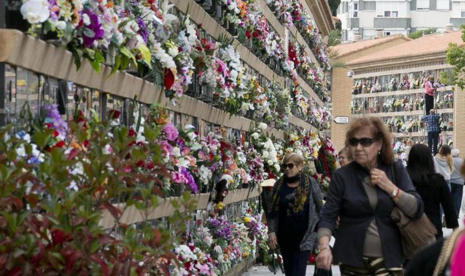 Unas 300.000 personas han visitado los camposantos entre el 20 y el 31 de octubre