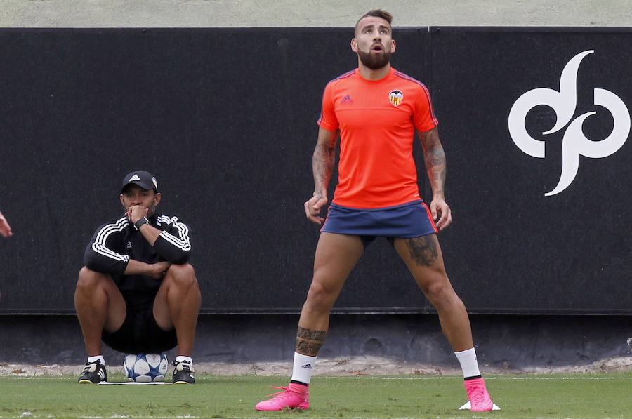 Nico Otamendi. Traspasado al Manchester City por 40 millones de euros en 2015.