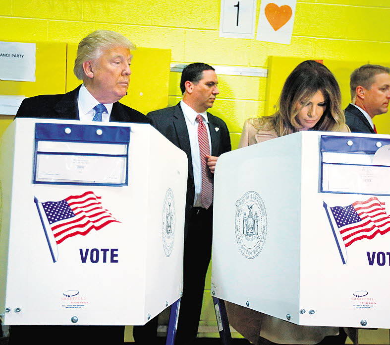 Las restricciones migratorias y las dificultades de la economía norteamericana centraron los debates electorales de una campaña crispada. Aunque Clinton logró más votos, Trump se impuso en estados clave.