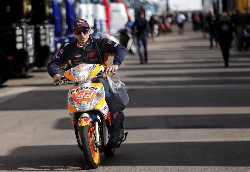 Fotos de los preparativos del Gran Premio de Cheste