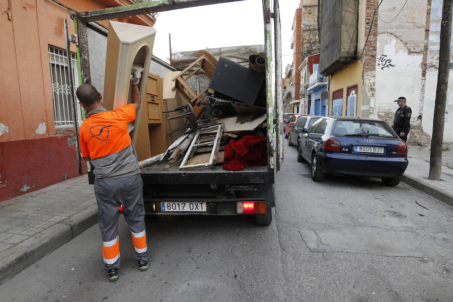 Fotos de la recogida de basura en el Cabanyal