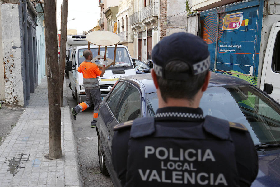 Fotos de la recogida de basura en el Cabanyal
