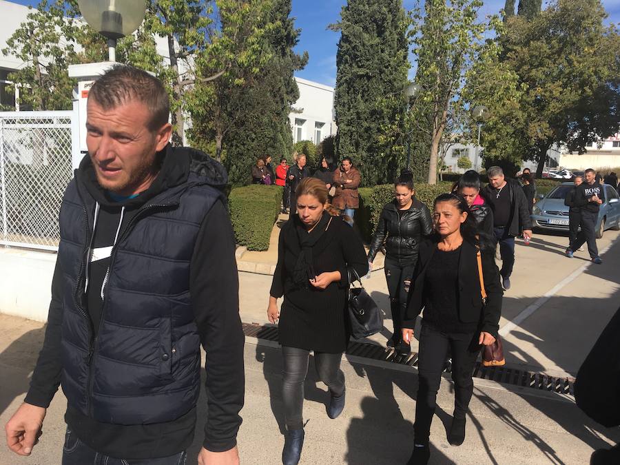 Fotos del funeral de la niña asesinada en Alzira por su padre