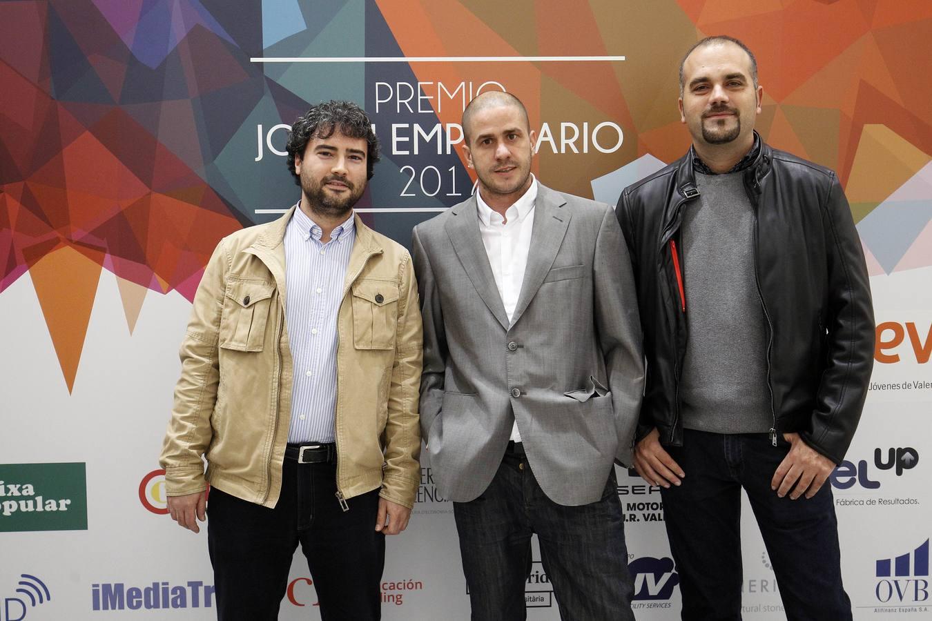 Rubén Navarro de Casas InHaus recibió el Premio Joven Empresario 2017. También fueron galardonados Grow Pro Experience, Novaterra Catering, Mr Jeff e Ymant, entre otros, en la ceremonia celebrada en el Palau de Les Arts Reina Sofía