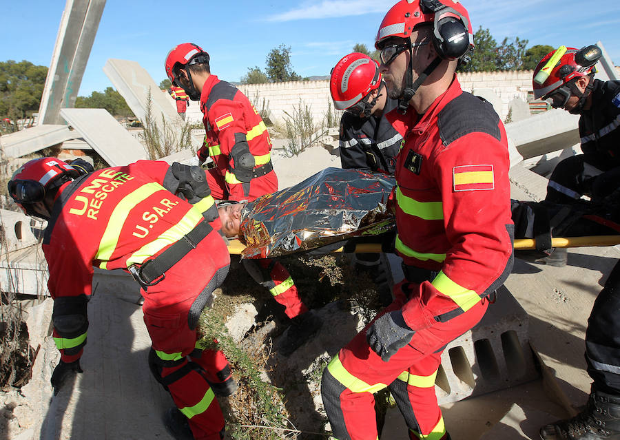 Fotos del tercer Batallón de Intervención de Emergencias de la UME en Bétera